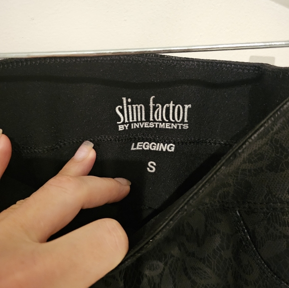 SLIM FACTOR BY INVESTMENTS BLACK LACE FAUX LEATHER BLACK LEGGINGS NEW SIZE S - Picture 2 of 7